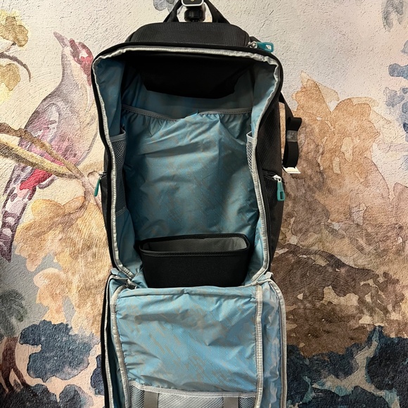 Men's Thule Sweden Computer Backpack - Picture 6 of 11